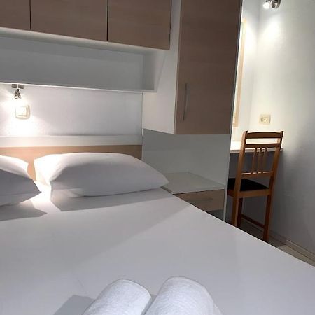 Apartments Center Baška Voda Esterno foto